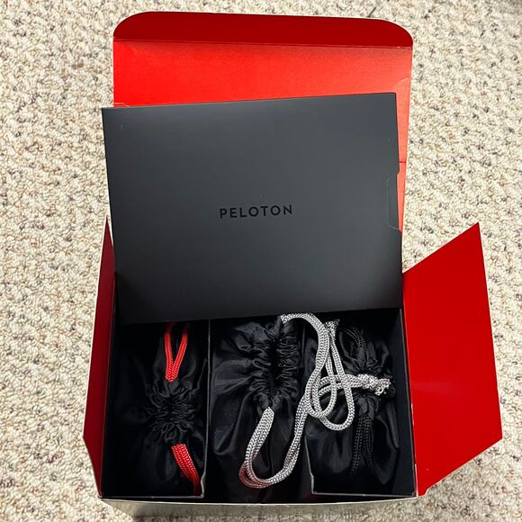 NEW Peloton Resistance Bands Set NIB - Picture 3 of 4